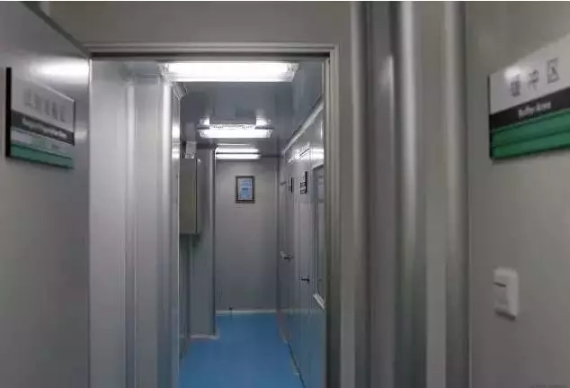 核酸檢測實驗室走廊